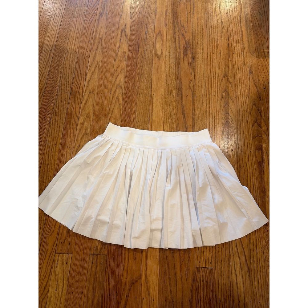 Athleta Match Point Pleated Skort White Tennis Golf Skirt Womens Size Medium